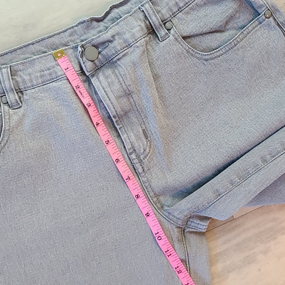 DG2 Grey Petite Jeans - Picture 5 of 7